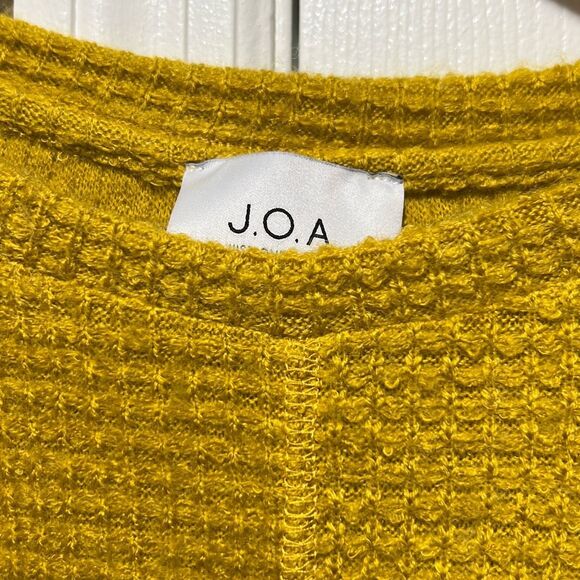 J.O.A Women's Tie Front Waffle Textured Knit Cropped Sweater Yellow Size Medium - Picture 2 of 7